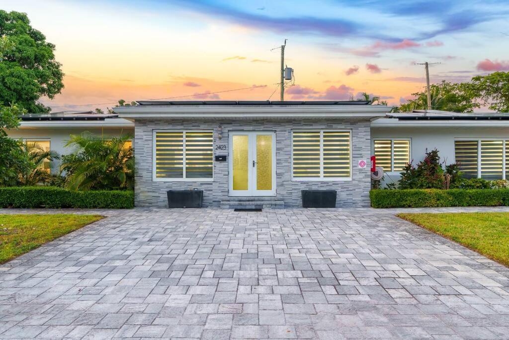Spacious Living W/ Heated Pool + Outdoor Patio Apartamento Fort Lauderdale